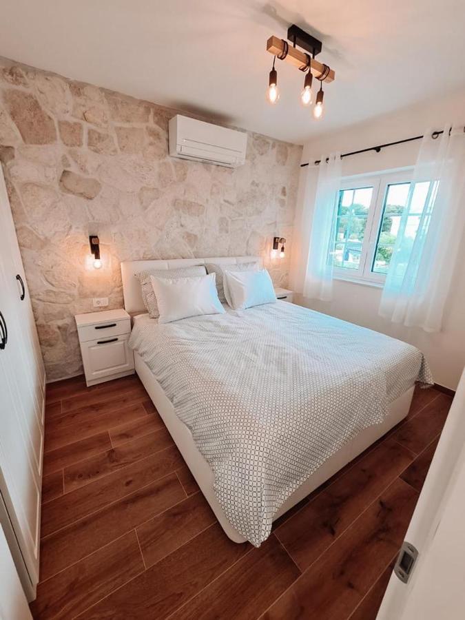 Apartamento Stone House Jezera Exterior foto
