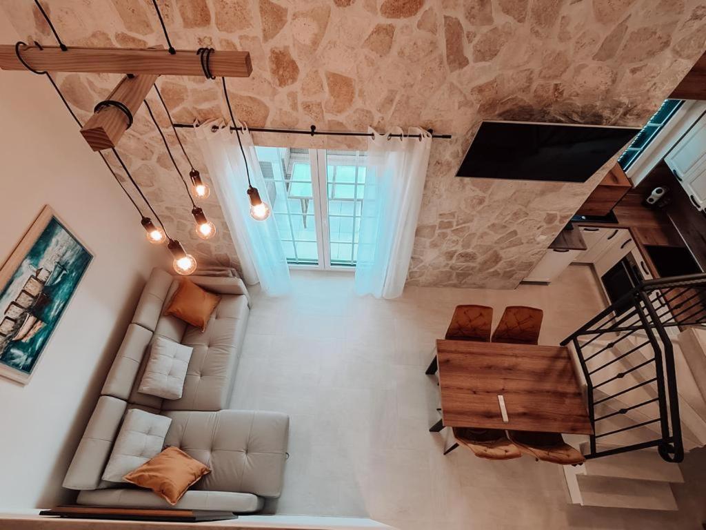 Apartamento Stone House Jezera Exterior foto